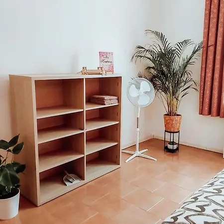 Venecia Es Appartement *